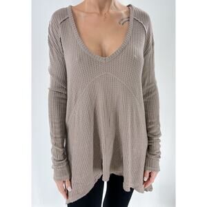 Free People Beige Waffle Drippy Thermal Long Sleeve V-neckline Top Size Small